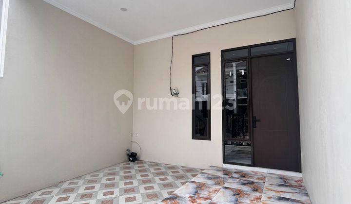 Di Jual Rumah Baru Minimalis 2 Lantai Harapan Indah Bekasi.