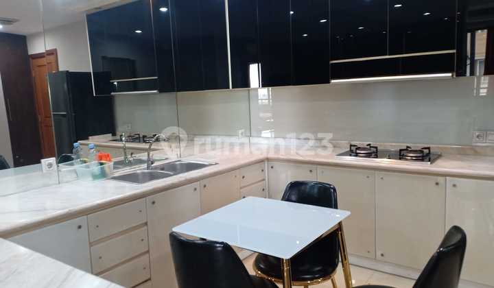 Dijual Cepat Apartemen Paladian Full Furnish Kelapa Gading Jakarta Utara 2