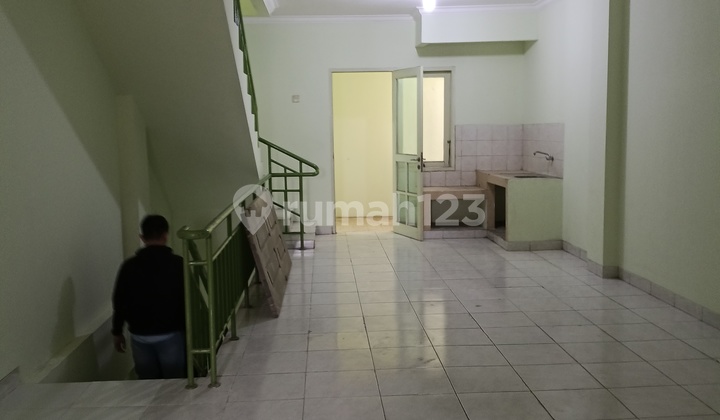 For Rent: Mutiara Taman Palem Cengkareng Commercial Shop House