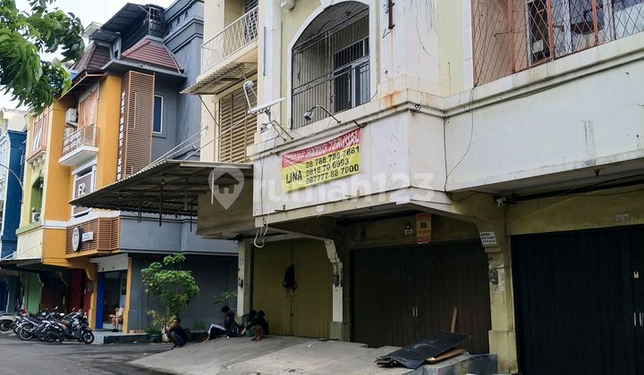 For Rent: Mutiara Taman Palem 2-Story Shop House in a Strategic Location For Rent: Mutiara Taman Palem 2-Story Shop House in a Strategic Location