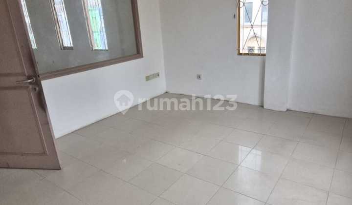 For Rent: A Row of Shops in Taman Pelem Lestari 2