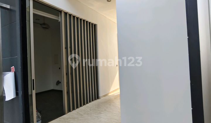 Disewakan Rumah Pik Golf Island Kondisi Baru Siap Huni