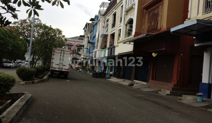 Dijual Cepat Ruko Mutiara Taman Palem, Bisa Satu Atau Gandeng Dua Dijual Cepat Ruko Mutiara Taman Palem, Bisa Satu Atau Gandeng Dua