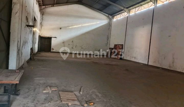 Warehouse for Sale in Jombang Area, Strategic Location Warehouse for Sale in Jombang Area, Strategic Location