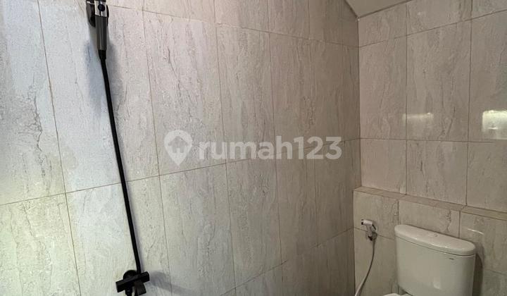 Rumah 2 Lantai di Tangsel Harga Terbaik Sertifikat SHM Dekat Toll BSD 2