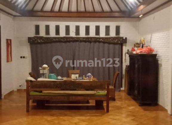 Rumah Nyaman Asri Halaman Luas  1