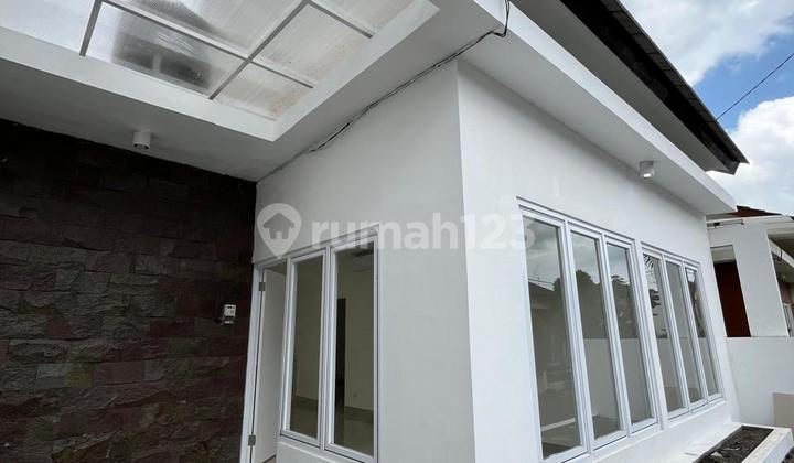 For Rent 2-Bedroom House in a One-Gate Community, Only 10 Minutes to Canggu