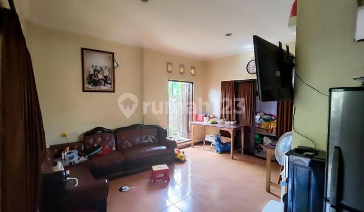 Rumah 2 Lantai Minim Renovasi di Denpasartimut