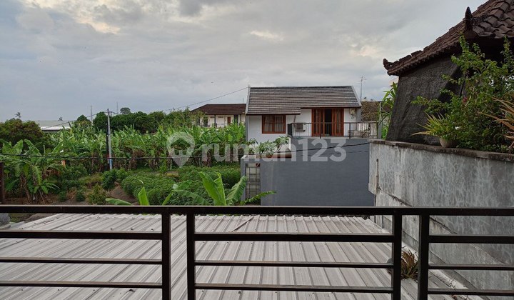 Rumah Modern Minimalis 2 Lantai Bebas. Banjir Rumah Modern Minimalis 2 Lantai Bebas. Banjir