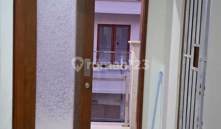 Rumah Second Berkualitas Lokasi Bebas Banjir 2