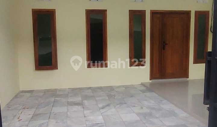 Sewa Rumah Baru Modern Minimalis Grogol Carik - Lokasi Strategis, Nyaman & Siap Huni! 2