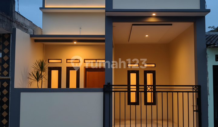 Looking for a House with Easy Access to Public Transportation? Here's the Right Choice for You