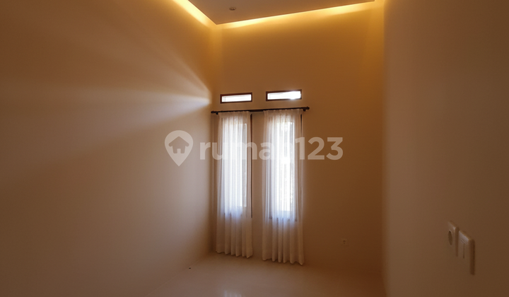 Spacious 72-unit residence with neat and well-maintained interior 2