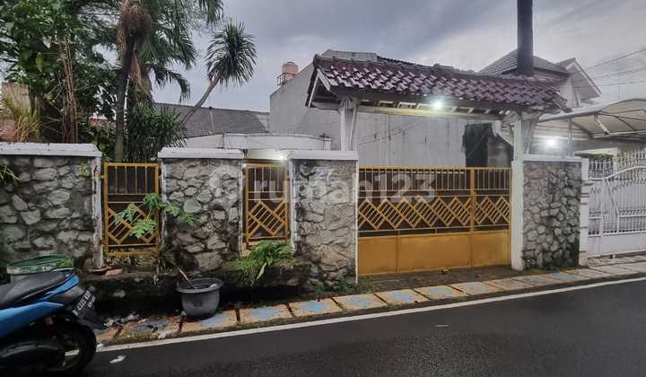 Dijual Rumah Pinggir Jalan Duren Sawit Jakarta Timur 1