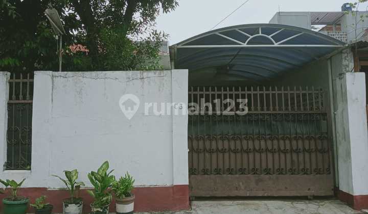 Dijual Rumah Nyaman, Bagus, dan Terawat di Kalibata 2