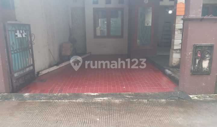 Rumah Tingkat Murah Pinggir Jalan - Condet, Jakarta Timur