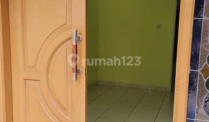 Dijual Rumah yang Cocok untuk Keluarga di Balekambang Dijual Rumah yang Cocok untuk Keluarga di Balekambang