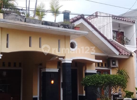 Harus Terjual Rumah 2 Lantai Lokasi Strategis di Jatiasih Bekasi
