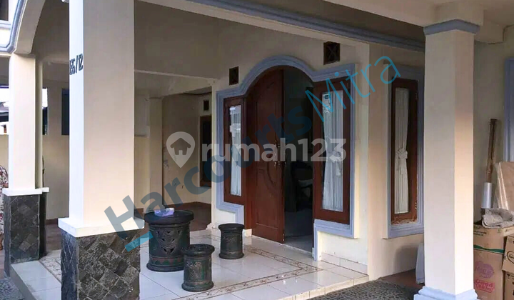 Rumah Mewah Hook Super Luas di Pondok Gede - LT 330 / LB 318