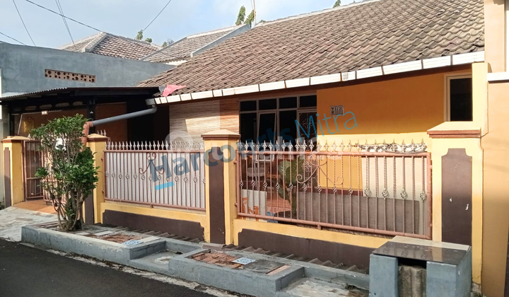For Sale Quick, Ready-to-Live-in House, 116 M², East Bekasi