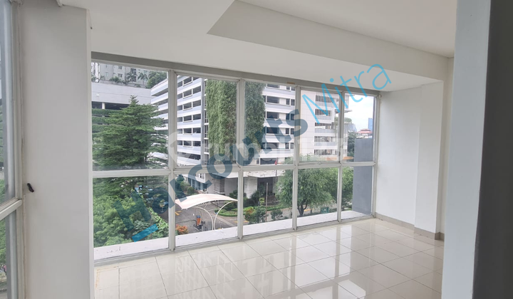Ruko Hook Strategis 4,5 LT Inc Lift, Thamrin City Office Park