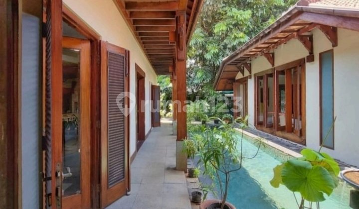 Di Jual Rumah Bagus, Mewah, dan Nyaman Di Taman Sunda Kelapa 2