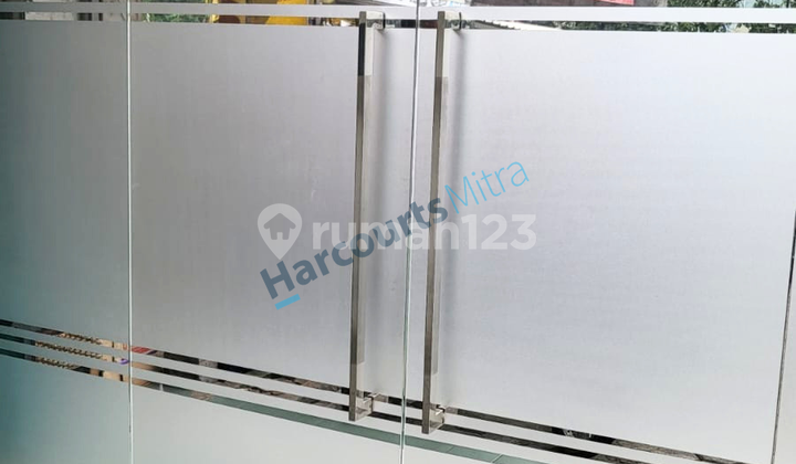 Ready-to-Occupy Shop House, Strategic Location, Flood-Free in Jatiwaringin 1