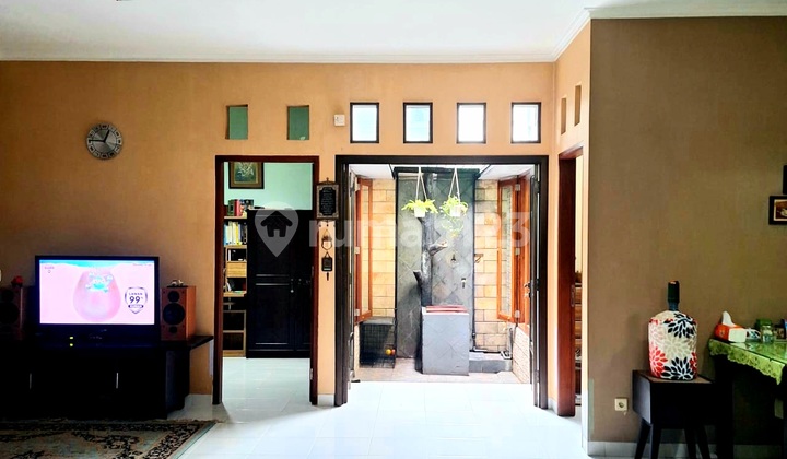 Nice &amp; Comfortable 1.5 Storey House in Depok