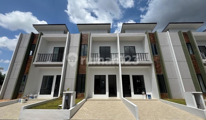 Rumah, 2 Lantai Terbaik di Daerah Pasir Putih, Batam Centre