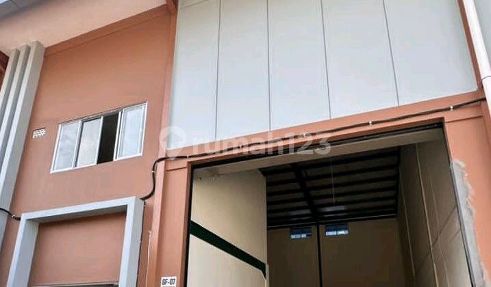 Affordable Warehouse in Bengkong, Spacious 210m2 in Golden Park