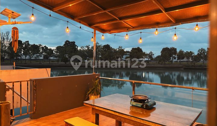 Private Villa in Nagoya Batam, Sea View Serene and Warm Atmosphere