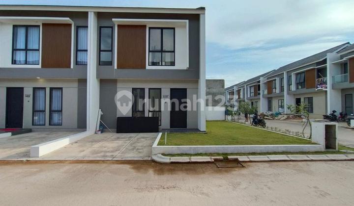 House, 2 Floors Near Batam Centre Mall at Diamond Pavilion