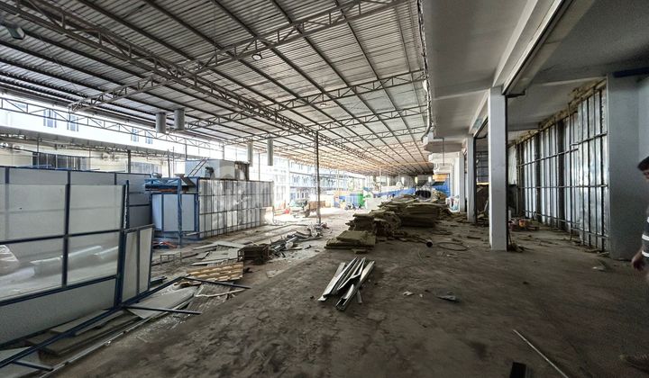 Warehouse 2300.0 M² in Batam Center for Industrial Kara Industrial. Warehouse 2300.0 M² in Batam Center for Industrial Kara Industrial.