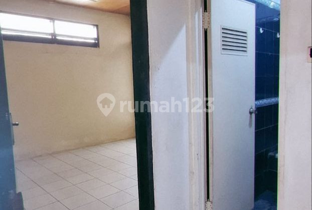 Ready to Occupy House for Rent in Pasir Jaya Complex, Strategic Location Near Buah Batu Toll Road 2