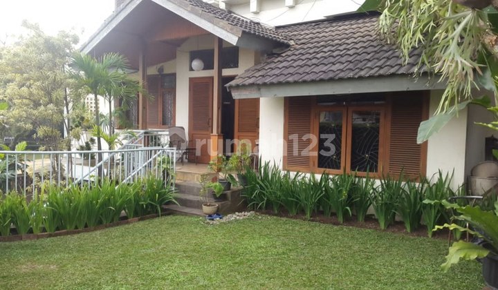 Dijual Rumah Mewah Besar Siap Huni Dekat Dengan Universitas 2