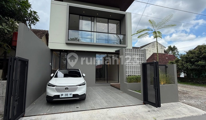 Rumah Industrial Modern Siap Huni di Jalan Kaliurang Km 9 2