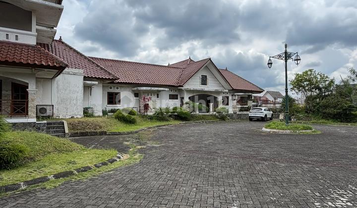 Rumah di Perumahan Elit View Merapi Dekat Uii 2