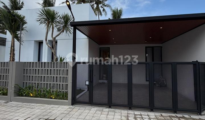 Rumah Baru Full Furnished di Taraman Jakal Km 10