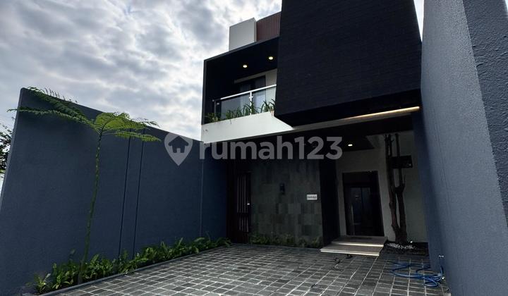 Rumah 2 Lantai Premium di Ngaglik Sleman Rumah 2 Lantai Premium di Ngaglik Sleman