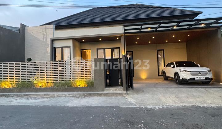 Spacious House in Purwomartani Near Pertamina Housing Complex Spacious House in Purwomartani Near Pertamina Housing Complex