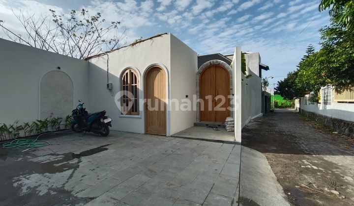 Private Swimming Pool Villa Fully Furnished