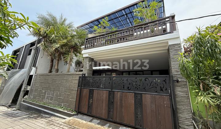 3-Story House at Jalan Raya Canggu Gg Pratama No. 2.