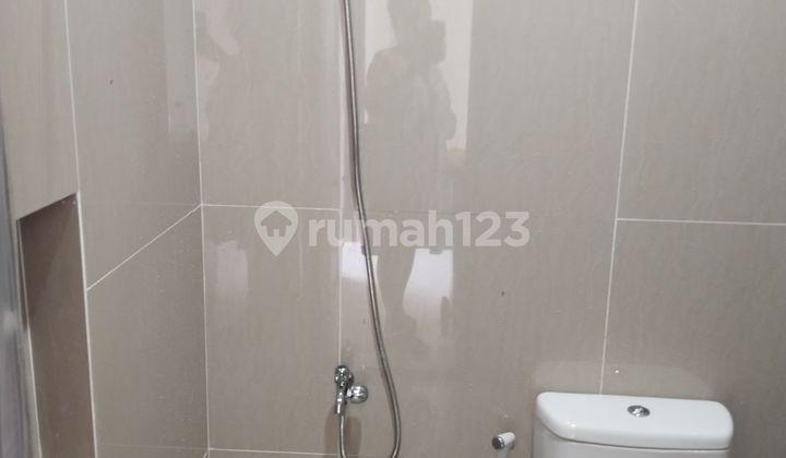 Rumah Modern Minimalis Siap Huni di Citra Indah City 2