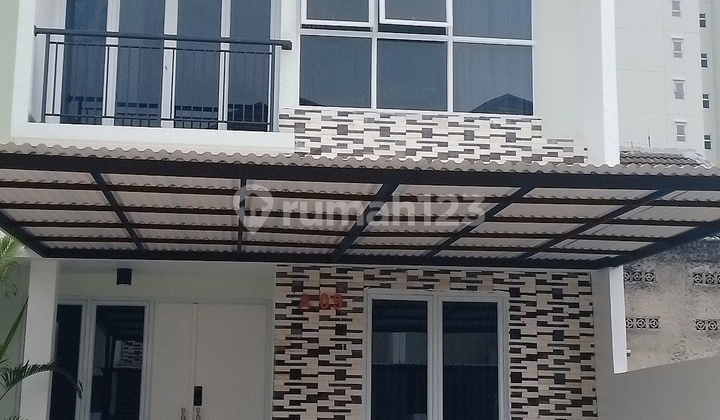 Rumah Di Serpong 2 Lt Di Jual Harga Promo Akhir Tahun 