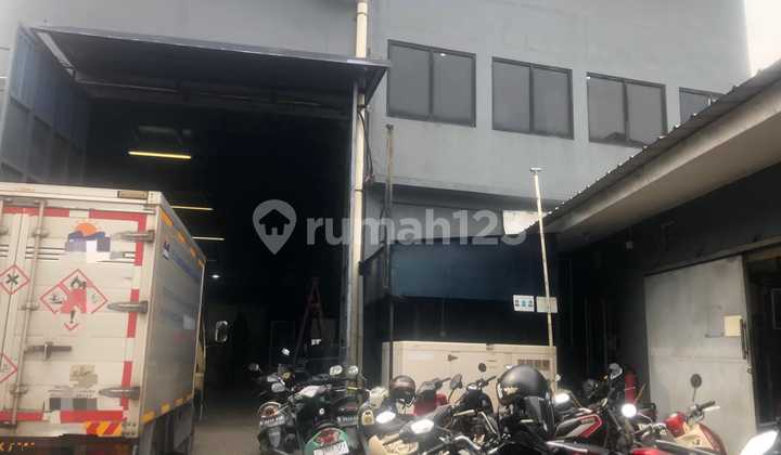 For Sale Price B.u Warehouse + Container Access Office in East Bekasi