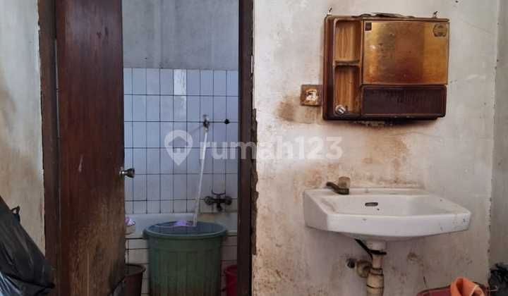 DIJUAL RUMAH TUA PINGGIR JALAN DI PULOGEBANG PERMAI JAKARTA TIMUR 2
