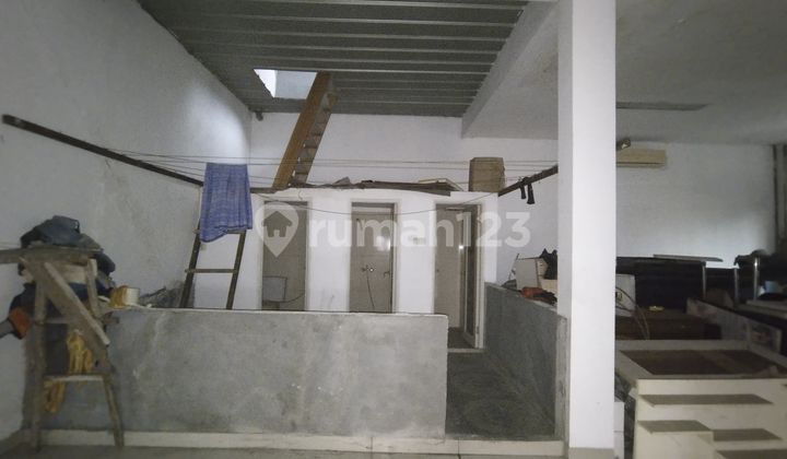 For Sale / For Rent Ready-to-Use Attached Shop House in Taman Galaxy, Bekasi 2