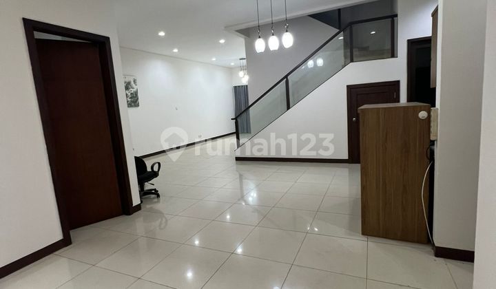 For Rent, Neat House Ready to Occupy in Pulomas, East Jakarta