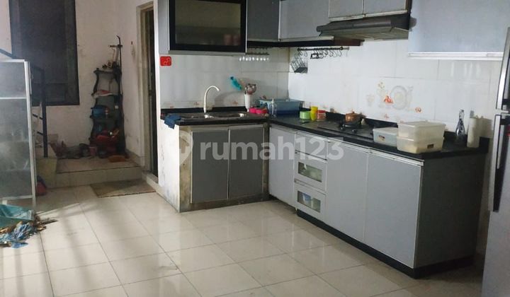 Dijual Ruko Strategis 3 Lantai di Senen Jakarta Pusat