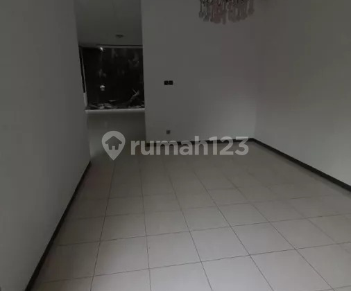 For Rent Spacious House Suitable for Office in Kayuputih, East Jakarta 2